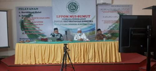 Penyerahan Ketetapan Halal MUI  untuk 100 UMKM program bantuan fasilitasi oleh BPJPH dengan LPPOM MUI Provinsi Sumatera Utara
